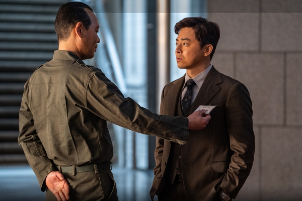'행복의 나라'의 전상두.